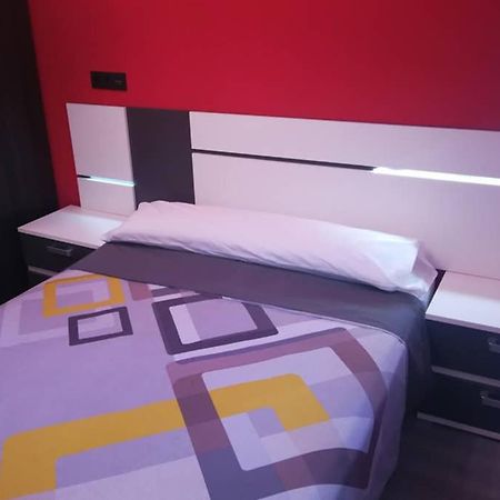Apartamento Centrico , Wifi + Desayuno Logrono Luaran gambar